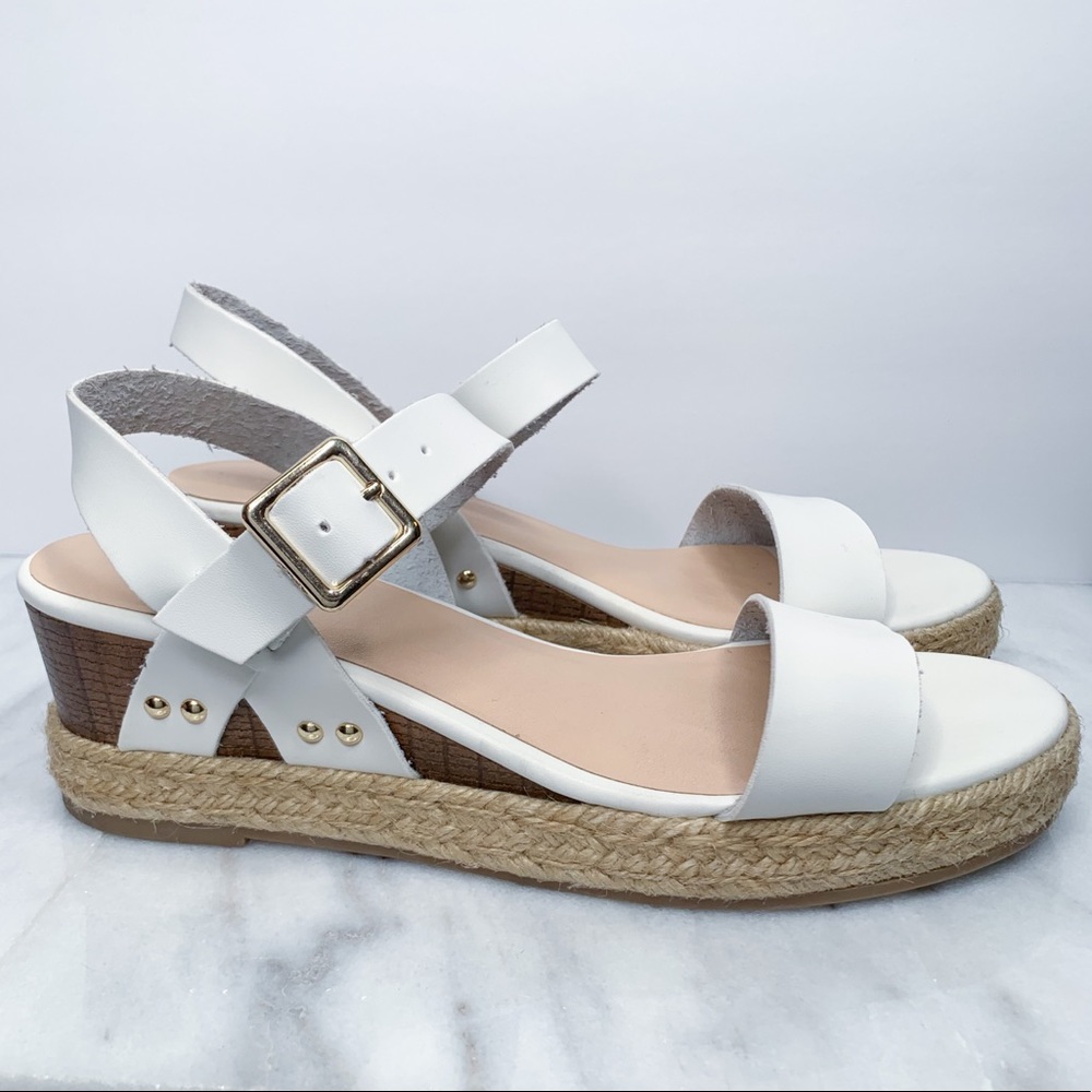 Tommy Bahama Off White Jona Sandals